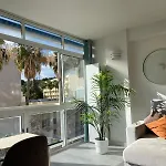 Апартаменты Sunny Seaview *